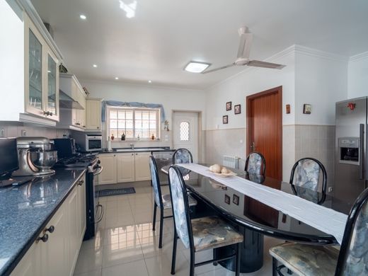 Maison de luxe à vendre à Cadaval, 497 500 €, Photo 2