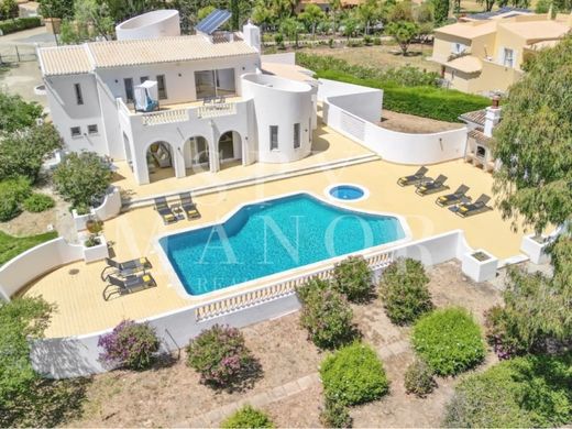 Luxury House for sale in Portimão, 1 850 000 €, Photo 1