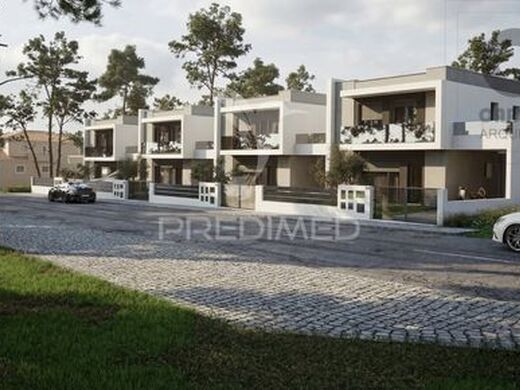 Luxury House for sale in Sesimbra, 600 000 €, Photo 1