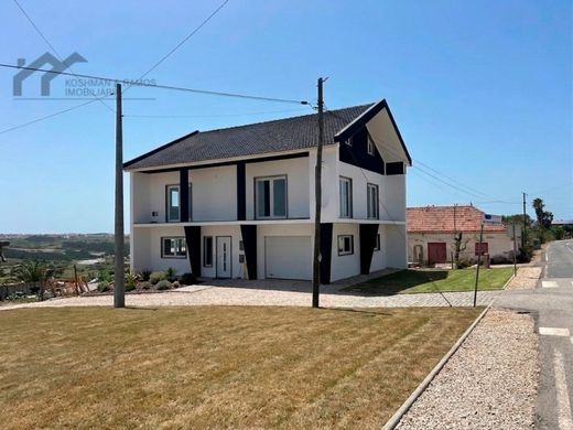 Luxury House for sale in Torres Vedras, 520 000 €, Photo 3