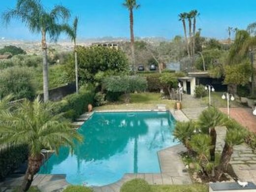 Luxury House for sale in Aci Castello, 1 400 000 €, Photo 1