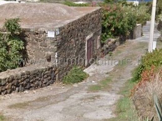 Luxury House for sale in Pantelleria, 490 000 €, Photo 2