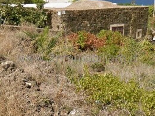Luxury House for sale in Pantelleria, 490 000 €, Photo 3