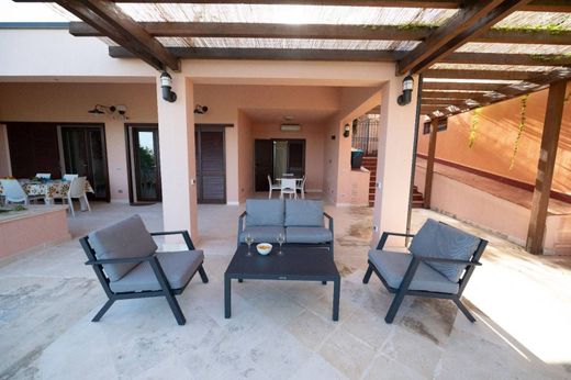 Luxury House for sale in Castellammare Del Golfo, 750 000 €, Photo 4