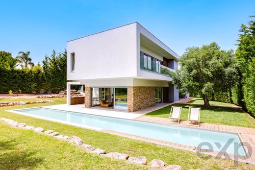 Luxury House for sale in Lagos, 1 395 000 €, Photo 1