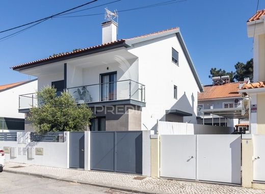 Luxury House for sale in Sesimbra, 455 000 €, Photo 1