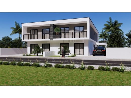 Maison de luxe à vendre à Seixal, 595 000 €, Photo 1