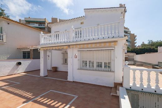 Luxury House for sale in Málaga, 965 000 €, Photo 1