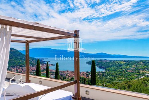 Luxury House for sale in Salò, 2 250 000 €, Photo 1