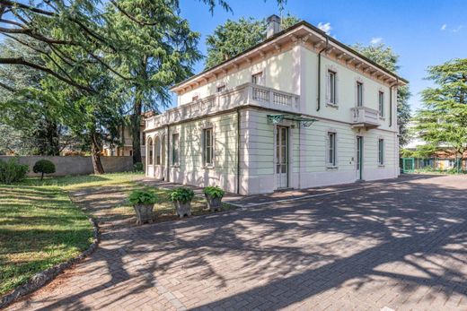 Luxury House for sale in Monza, 1 650 000 €, Photo 2