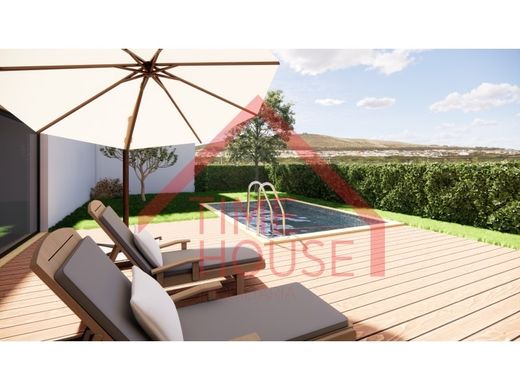 Luxury House for sale in Torres Vedras, 600 000 €, Photo 2