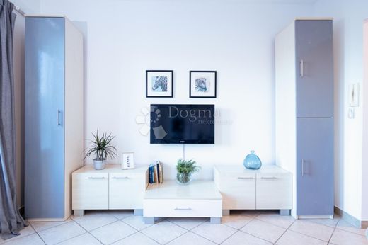 Luxury Apartment for sale in Opatija, 760 000 €, Photo 3