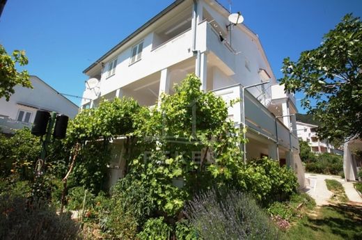 Maison de luxe à vendre à Baška, 630 000 €, Photo 4