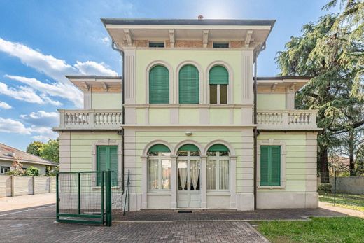 Luxury House for sale in Monza, 1 650 000 €, Photo 5