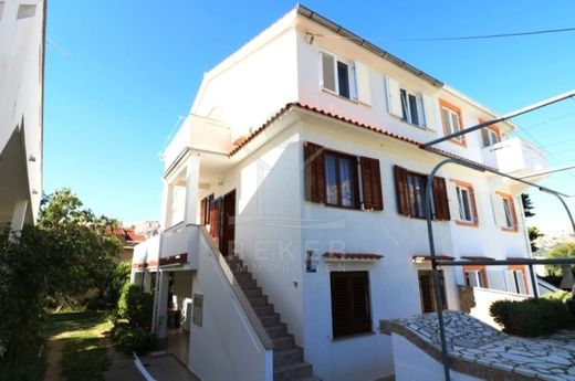 Maison de luxe à vendre à Baška, 630 000 €, Photo 5
