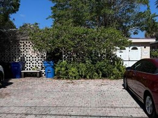 Luxury House for sale in Fort Lauderdale, 523 921 €, Photo 1