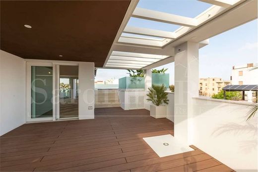 Luxury Apartment for sale in Quartu Sant Elena, 1 200 000 €, Photo 5