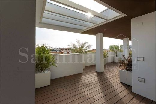 Luxury Apartment for sale in Quartu Sant Elena, 1 200 000 €, Photo 7
