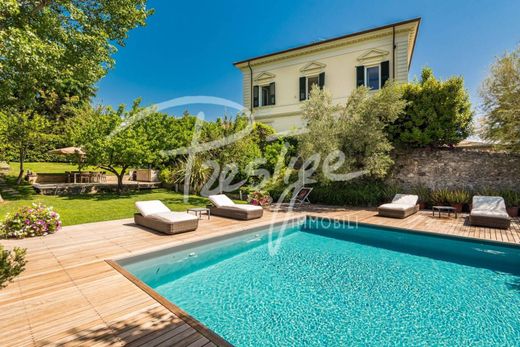 Luxury House for sale in La Spezia, 1 200 000 €, Photo 1