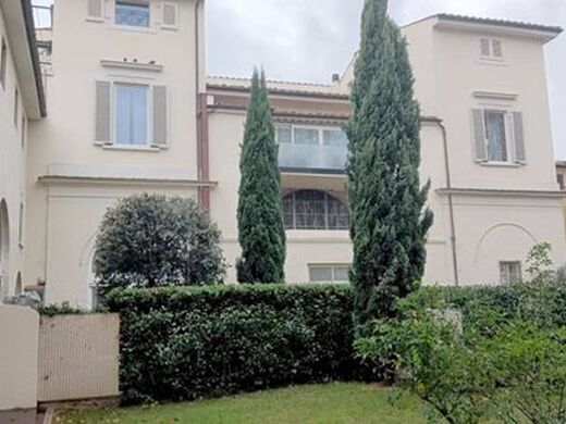 Luxury Apartment for sale in Florence, 1 800 000 €, Photo 1
