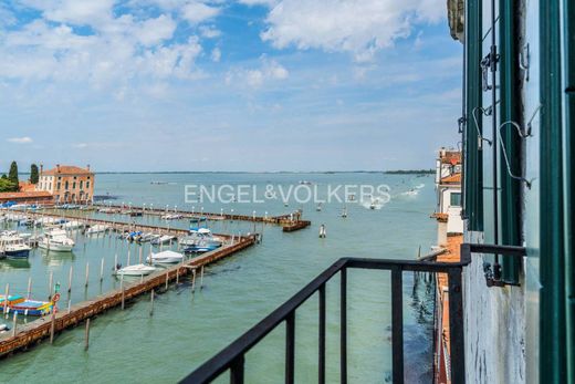 Luxury Apartment for sale in Venice, 530 000 €, Photo 1