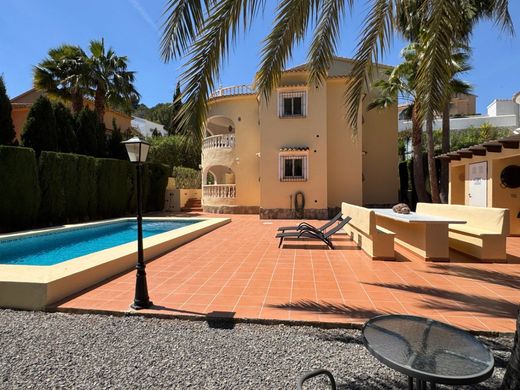 Luxury House for sale in Benissa, 590 000 €, Photo 1