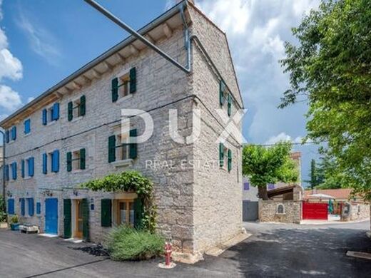 Luxury House for sale in Kanfanar, 432 000 €, Photo 1
