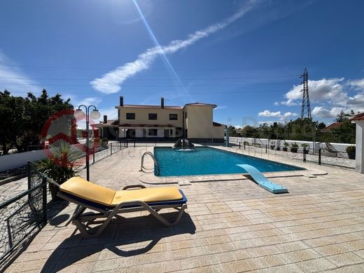 Luxury House for sale in Sesimbra, 750 000 €, Photo 1