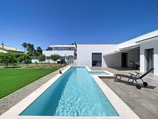 Maison de luxe à vendre à Setúbal, 745 000 €, Photo 5