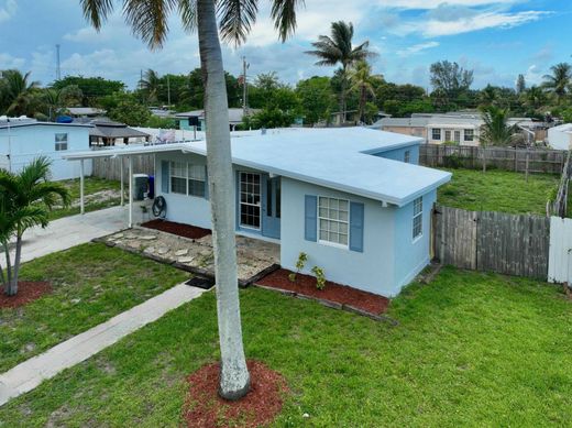 Luxury House for sale in Pompano Beach, 459 505 €, Photo 1