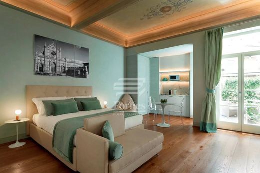 Luxury Apartment for sale in Florence, 1 180 000 €, Photo 1