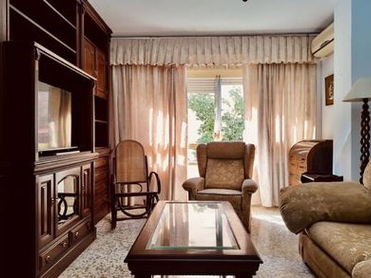 Luxury Apartment for sale in Málaga, 460 000 €, Photo 1
