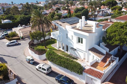 Luxury House for sale in El Faro, 995 000 €, Photo 1