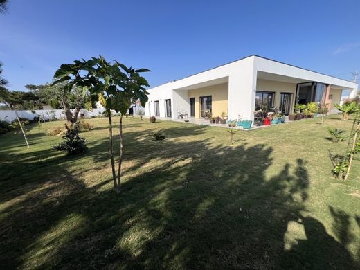 Maison de luxe à vendre à Torres Vedras, 697 500 €, Photo 2