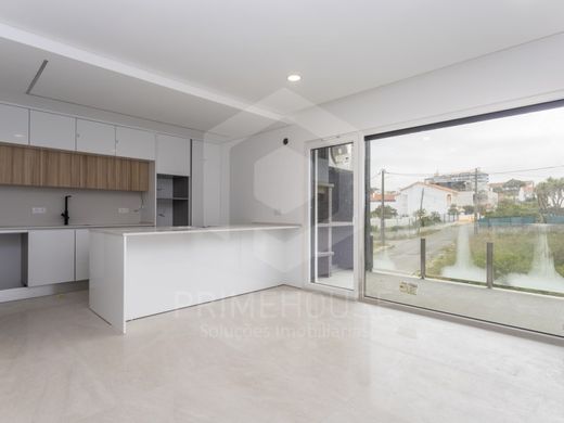 Appartement de luxe à vendre à Charneca de Caparica, 565 000 €, Photo 3