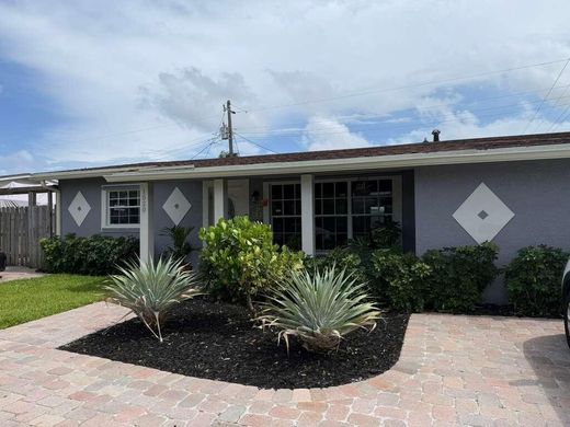 Luxury House for sale in Pompano Beach, 472 384 €, Photo 1