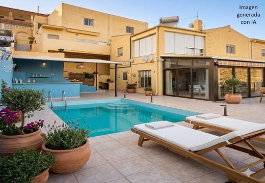 Luxury House for sale in Almuñécar, 550 000 €, Photo 1