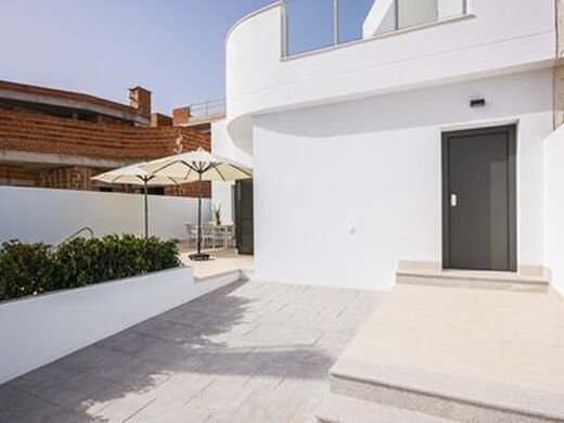 Maison de luxe à vendre à Torrevieja, 539 000 €, Photo 2