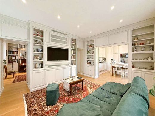 Luxury Apartment for sale in Lugano, 1 645 141 €, Photo 1