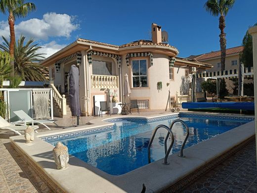 Luxury House for sale in Benijofar, 545 000 €, Photo 1