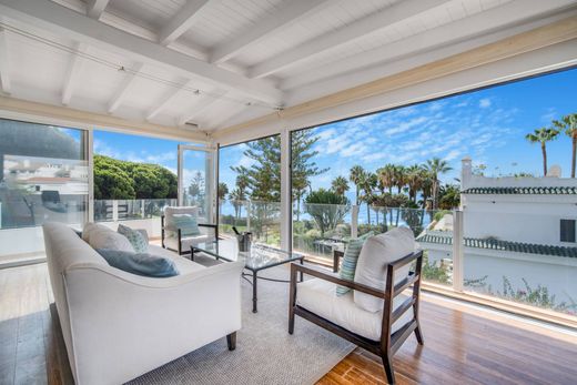 Luxury House for sale in Marbella, 3 950 000 €, Photo 1