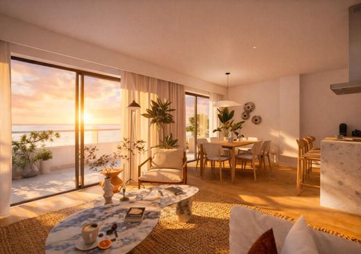 Luxury Apartment for sale in La Línea de La Concepción, 599 000 €, Photo 3