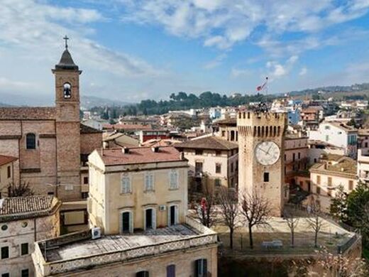Maison de luxe à vendre à San Benedetto Del Tronto, 790 000 €, Photo 3