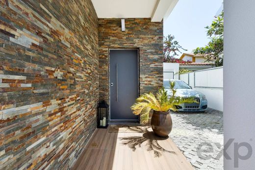 Maison de luxe à vendre à Charneca de Caparica, 780 000 €, Photo 6