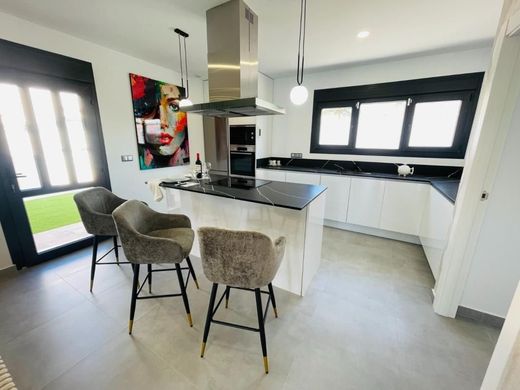 Maison de luxe à vendre à Torrevieja, 1 200 000 €, Photo 2