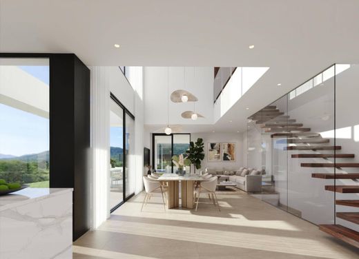 Maison de luxe à vendre à Finestrat, 915 000 €, Photo 1