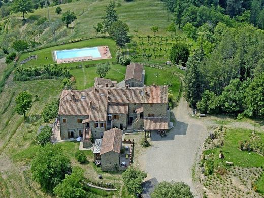 Luxury House for sale in Arezzo, 1 850 000 €, Photo 1
