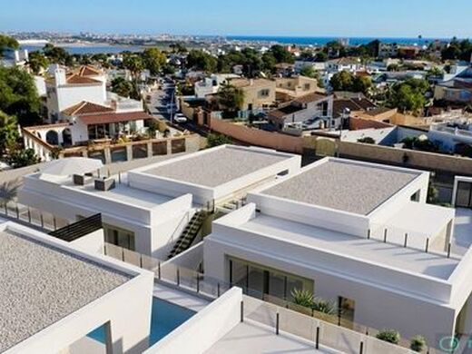 Luxury House for sale in Torrevieja, 700 000 €, Photo 2