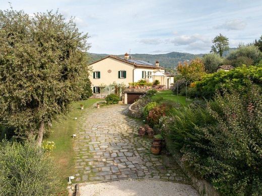 Luxury House for sale in Arezzo, 2 420 000 €, Photo 2