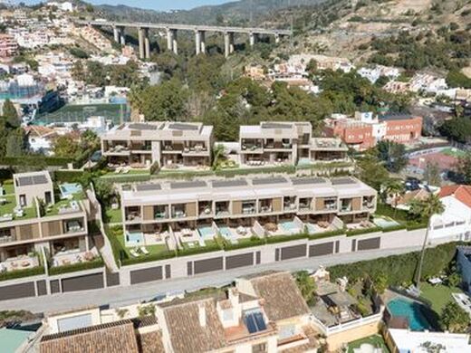 Luxury House for sale in Málaga, 1 500 000 €, Photo 1